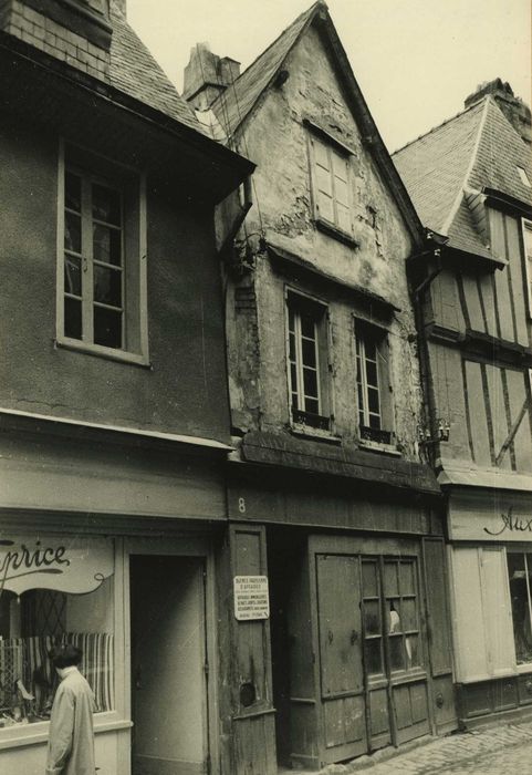 façade sur rue, vue générale