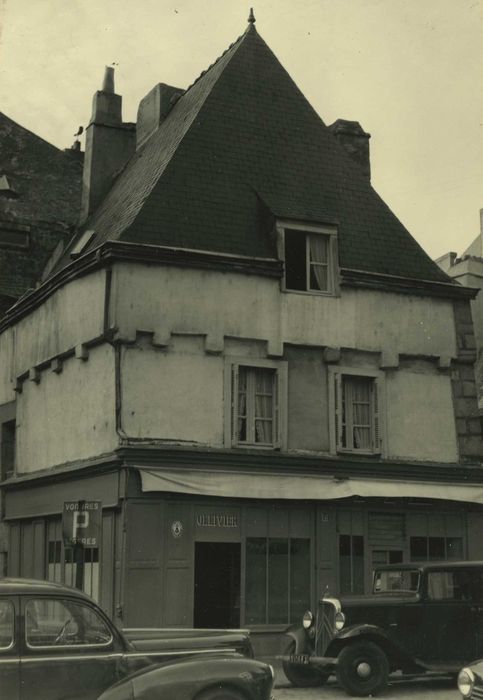 façade sur rue, vue générale