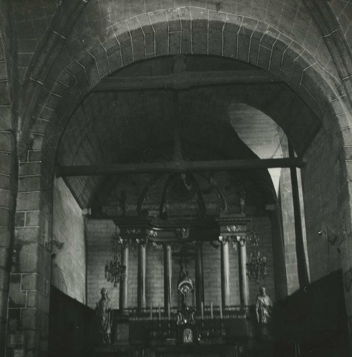 autel (maître-autel) avec son retable et son ciborium, vue générale - © Ministère de la Culture (France), Médiathèque du patrimoine et de la photographie, tous droits réservés