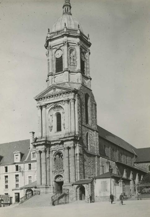 Eglise Notre-Dame-en-Saint-Mélaine