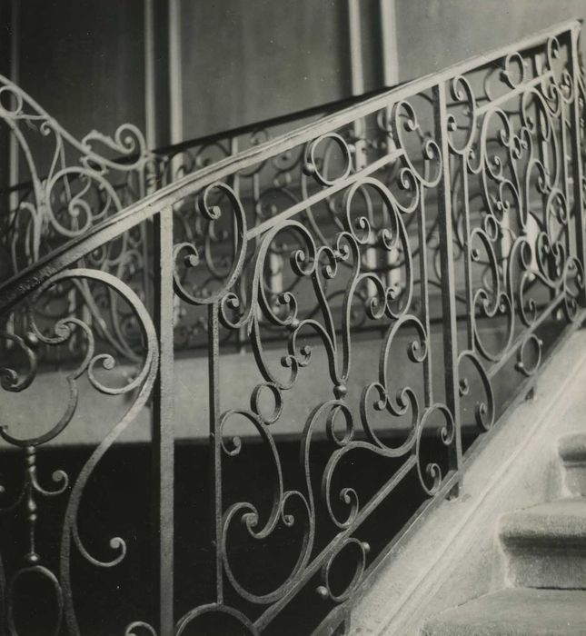 escalier monumental, détail de la rampe