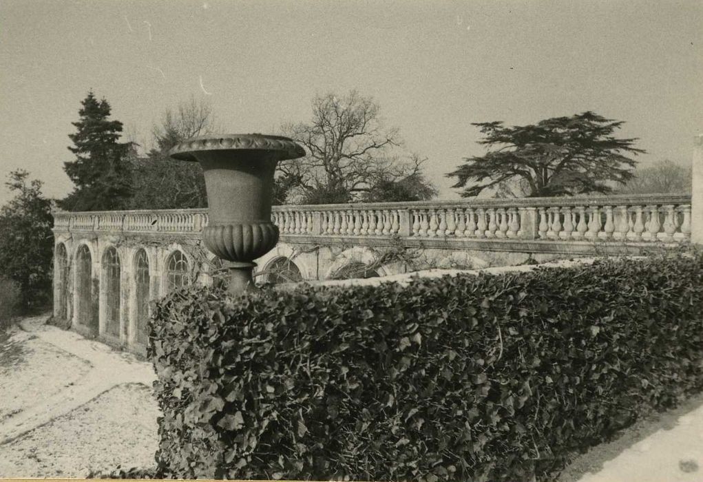 orangerie, vue partielle