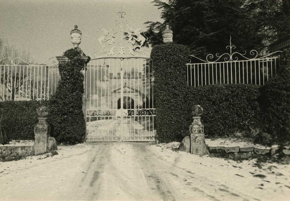 grille d’accès sud, vue générale