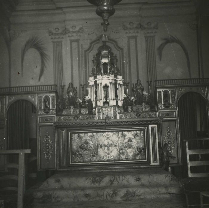 maître-autel de la chapelle, vue générale