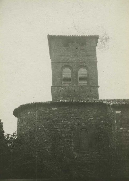 Eglise : Flanc nord, vue partielle