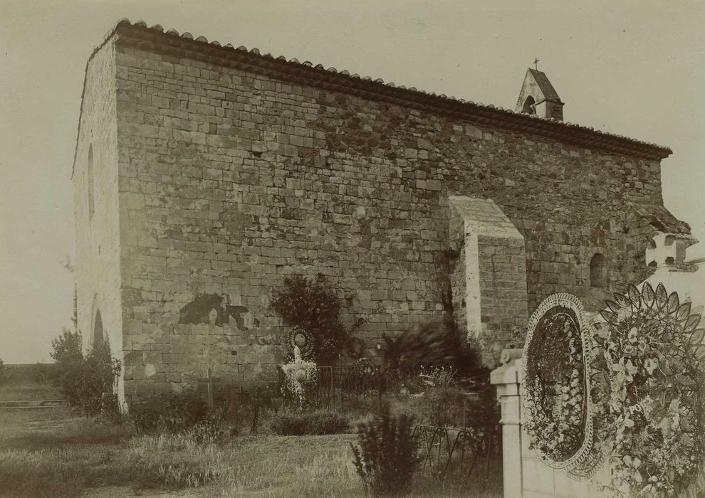 Chapelle Saint-Andéol : Flanc sud, vue générale