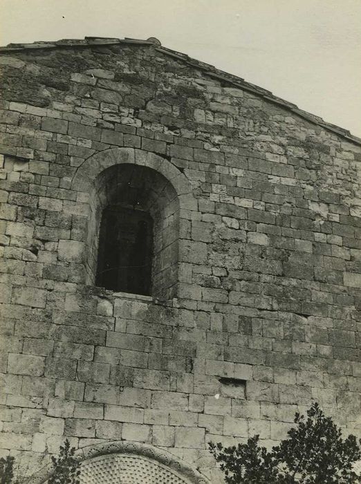 Chapelle Saint-Andéol : Façade occidentale, vue partielle