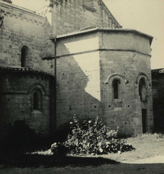 Abbaye Sainte-Anne : Chevet, vue partielle