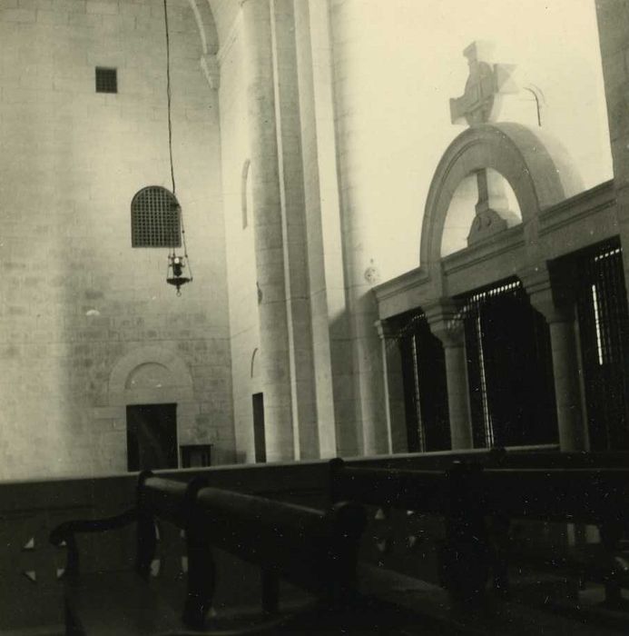 Abbaye Sainte-Anne : Eglise abbatiale, jubé, vue partielle