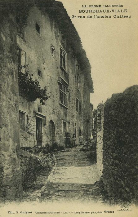 Maison : Façade sur rue, vue générale