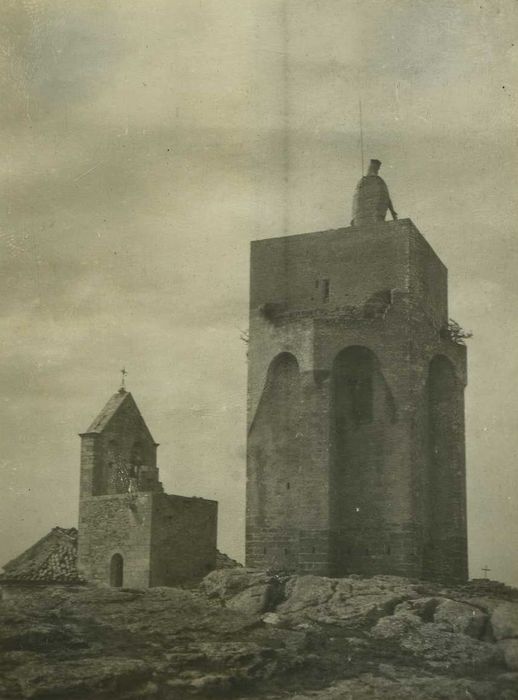 Tour – donjon : Façades nord et est, vuegénérale