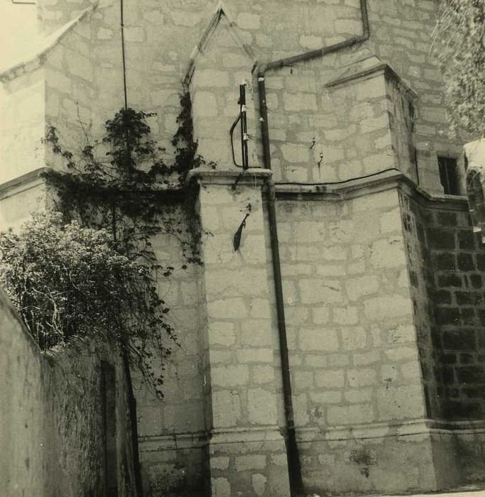 Chapelle des Cordeliers (ancienne) : Clocher, élévation est, vue partielle