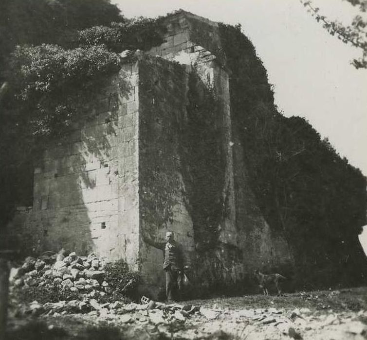 Prieuré (ancien) : Façade latérale nord de la chapelle, vue générale