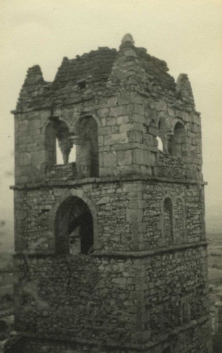 Eglise : Clocher, vue générale