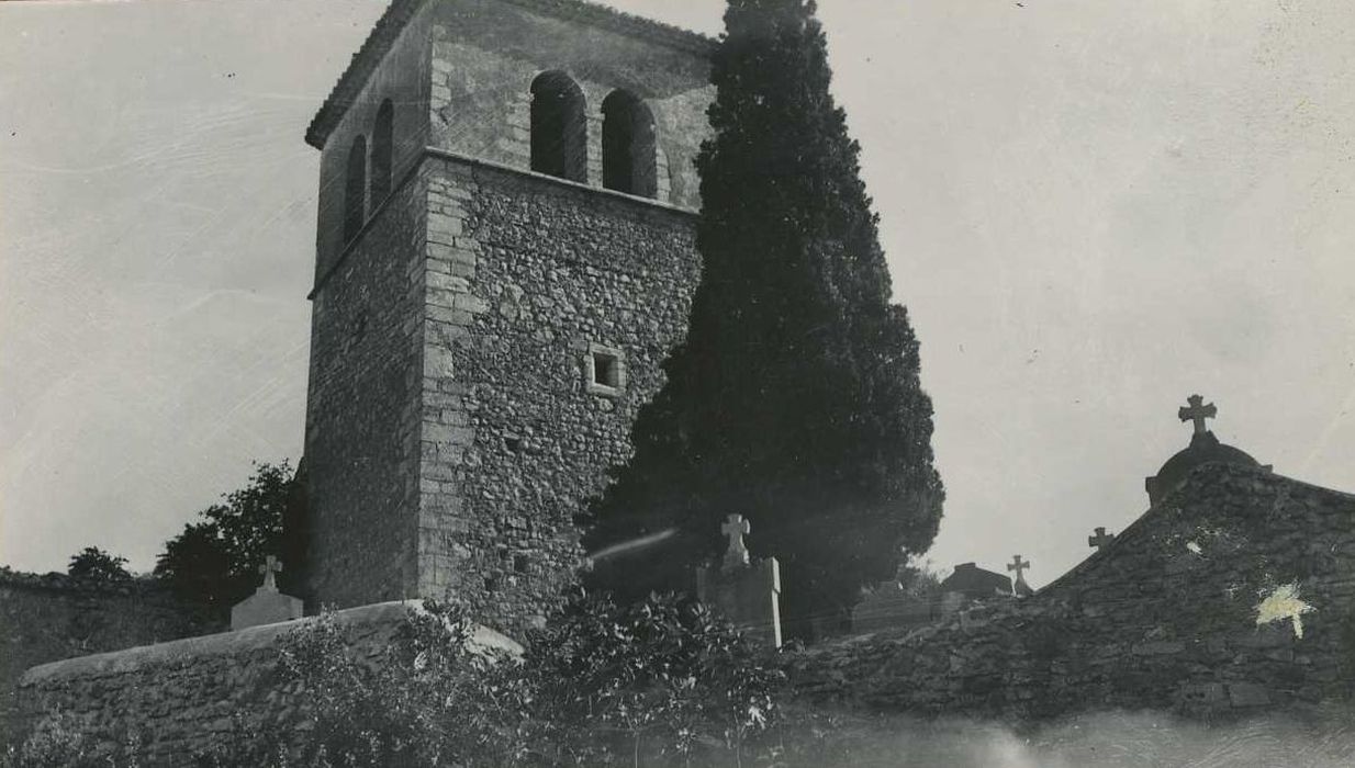 Eglise Sainte-Foy : Clocher, vue générale