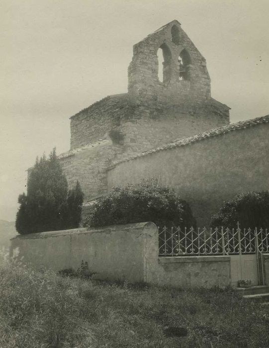 Eglise : Façade latérale nord, vue partielle