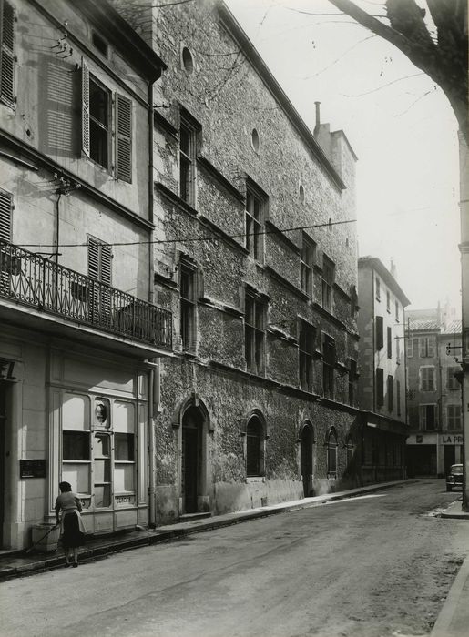 Maison dite de Diane de Poitiers : Façade sur rue, vue générale