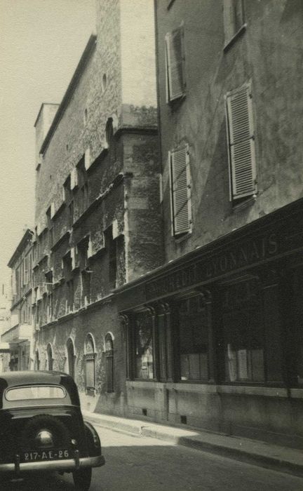 Maison dite de Diane de Poitiers : Façade sur rue, vue générale