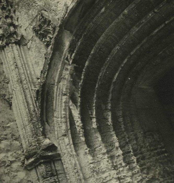 Château : Tour d’escalier, détail