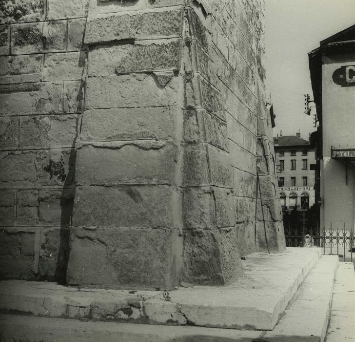 Tour Jacquemart : Détail des maçonneries