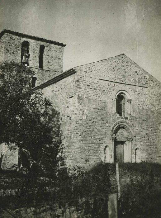 Eglise : Façade occidentale, vue générale