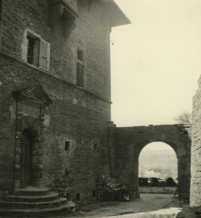 Domaine de Murat-Fontlozier : Façade latérale nord, vue partielle