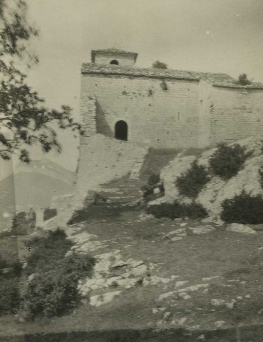 Château de Soyans : Façade latérale sud-ouest, vue générale