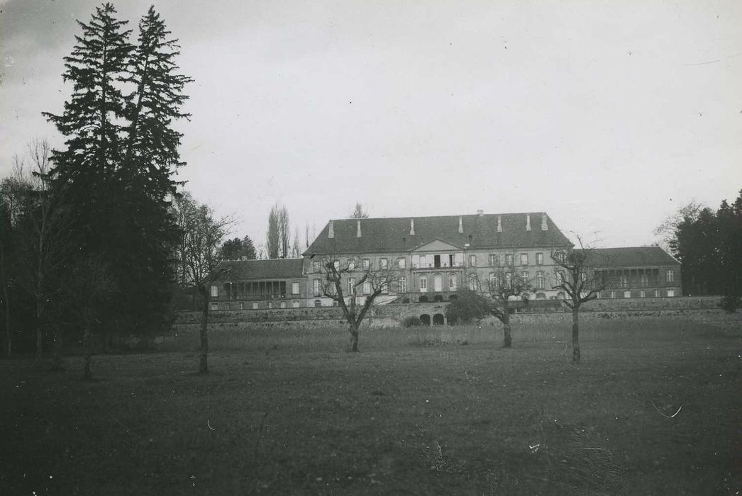 Château : Ensemble sud-ouest, vue générale