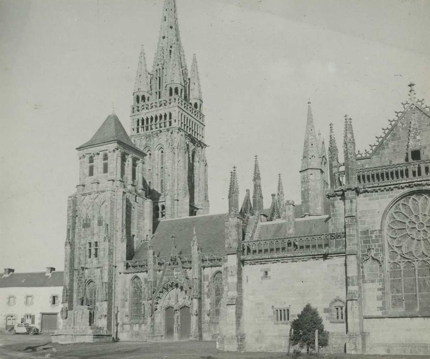 Eglise ou basilique Notre-Dame : Ensemble sud, vue partielle