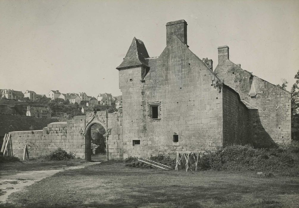 Ancien manoir de la Forêt, à Kerfeunten : Vue générale