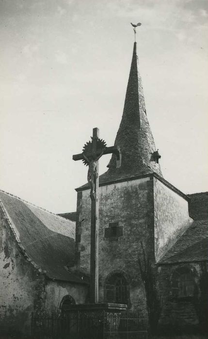 Chapelle Saint-Jean-Baptiste de Lantierne : Clocher, vue générale