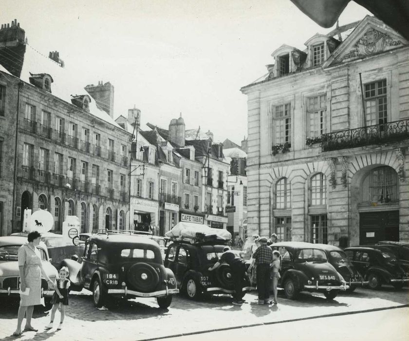 Maisons : Façades sur rue, vue générale