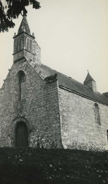 Chapelle Sainte-Anne : Ensemble sud-ouest, vue partielle