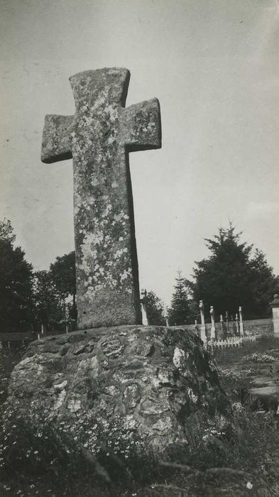 Croix de cimetière : Vue générale