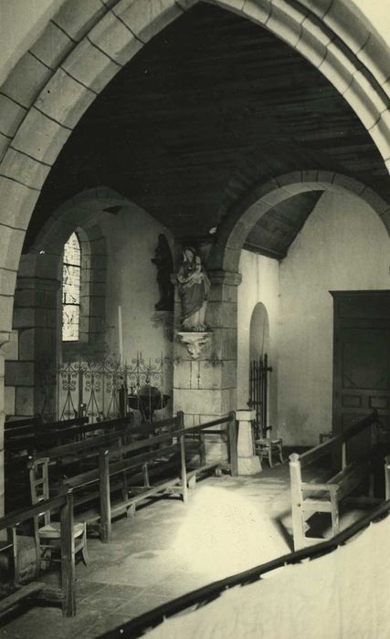 Eglise Saint-Pierre : Nef, vue partielle