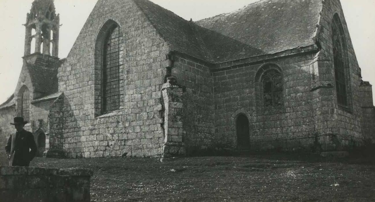 Chapelle Saint-Urlo : Façade latérale sud, vue partielle