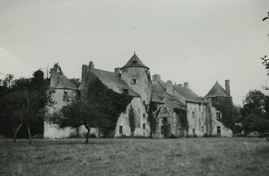 Château de Coët-Candec : Ensemble sud-est, vue générale