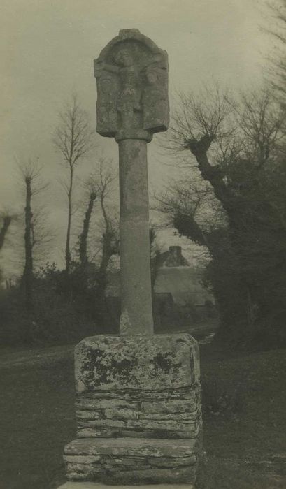 Croix de chemin : Vue générale