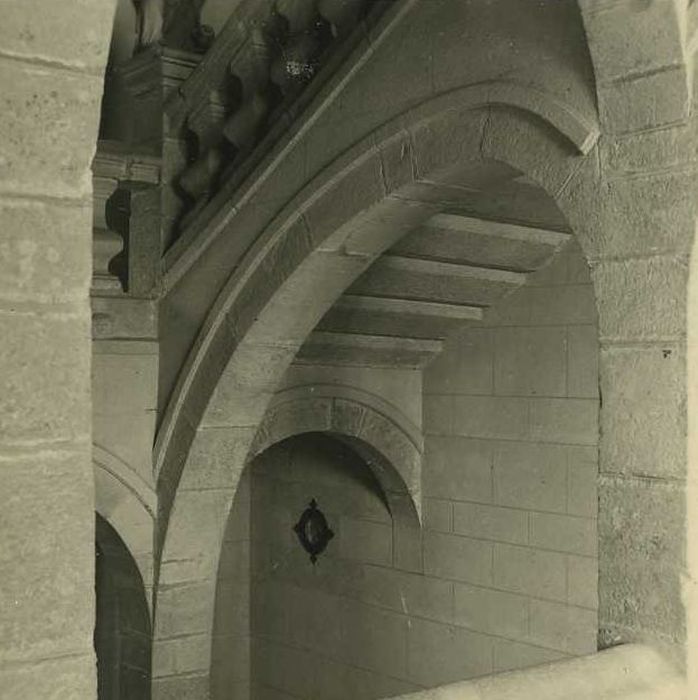 Château de Porhman : Escalier monumental, vue partielle