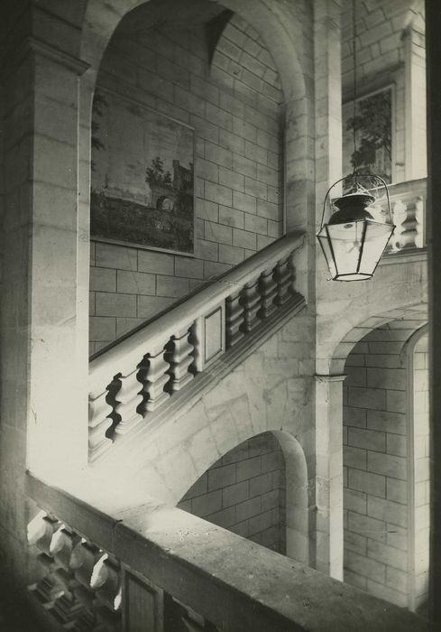 Hôtel de Limur : Escalier monumental, vue partielle