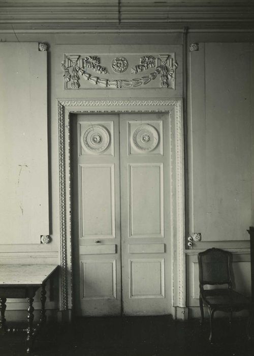 Hôtel de Limur : Salle à manger, détail du décor