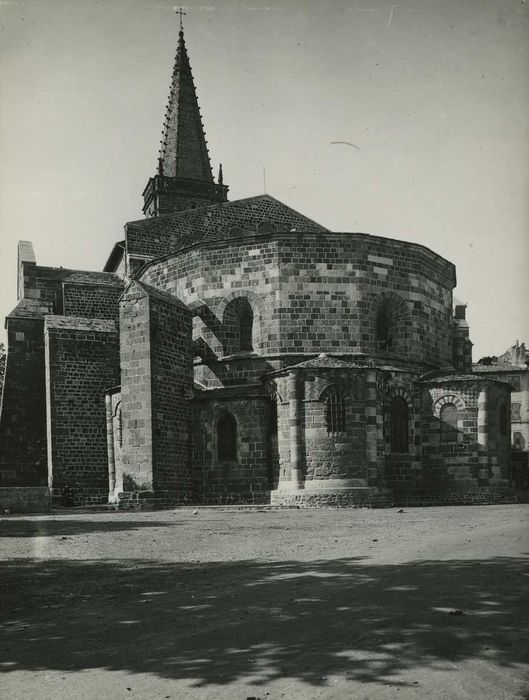 Eglise Saint-Georges : Chevet, vue générale