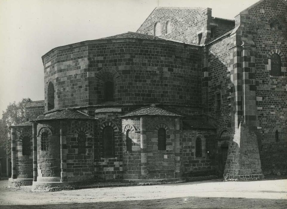 Eglise Saint-Georges : Chevet, vue générale