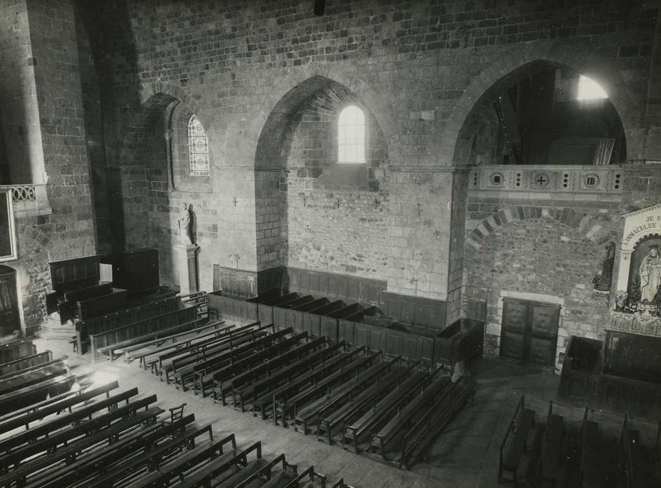 Eglise Saint-Georges : Nef, vue partielle