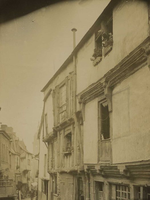 Maisons : Façades sur rue, vue générale