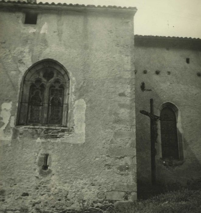 Eglise Saint-Jean-Baptiste : Façade latérale est, vue partielle