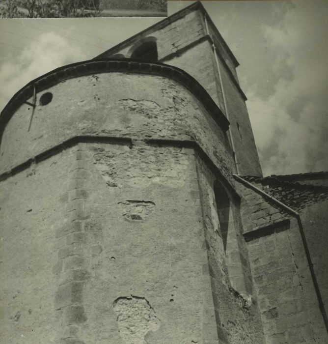 Eglise Saint-Jean-Baptiste : Chevet, vue partielle