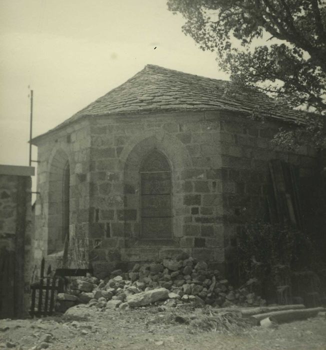 Eglise Saint-Pierre : Chevet, vue générale