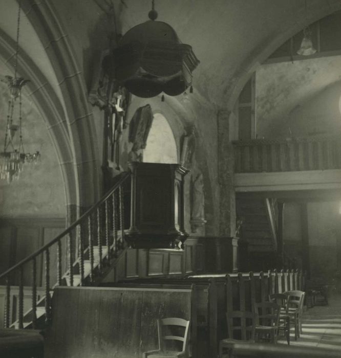 Eglise Saint-Pierre : Chaire à prêcher