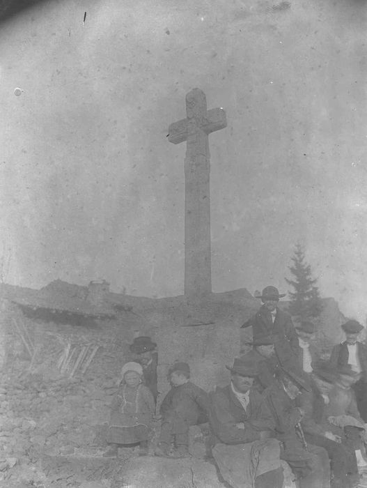 Croix monumentale : Vue générale